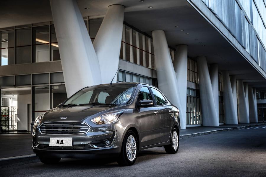  Ford Ka Titanium Sedan 2018 года  (LA) (фото 10 из 19)
